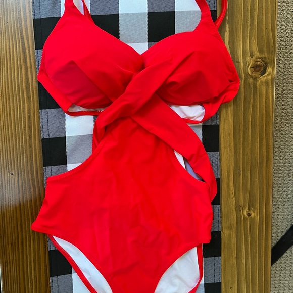 Bathing suit bundle* One Piece, size Large - Picture 5 of 7